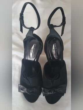 Spa Ziomoda Suede Pumps